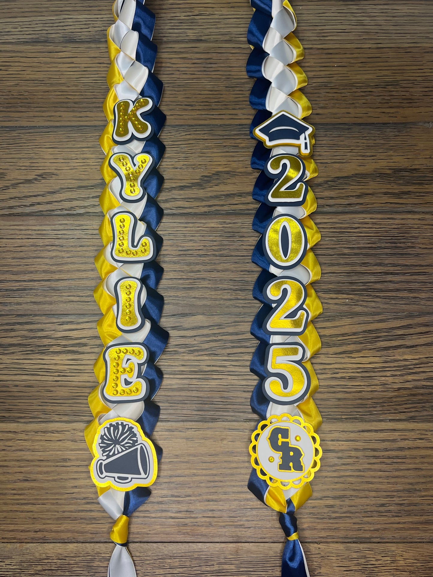Graduation Lei - deluxe